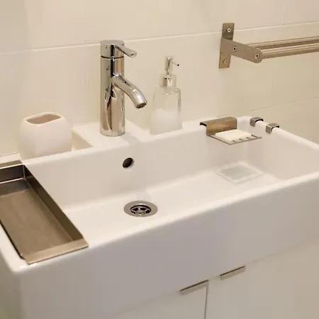 Arts And Music - Luxury * Ancona