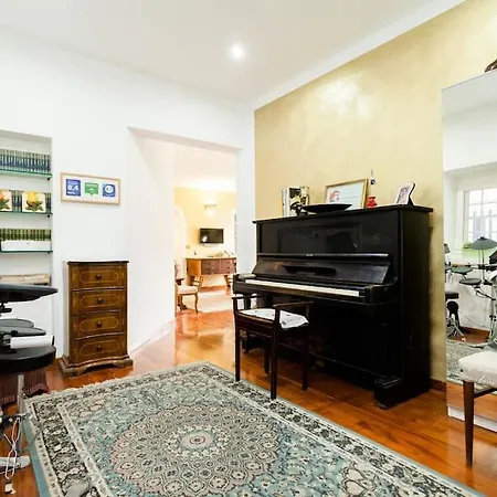 Arts And Music - Luxury * Ancona