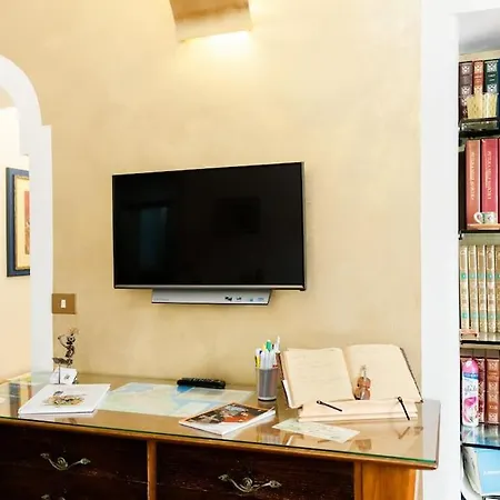 Arts And Music - Luxury Ancona