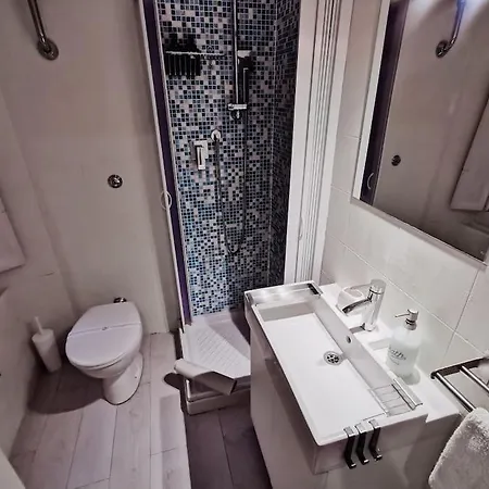 Arts And Music - Luxury Ancona