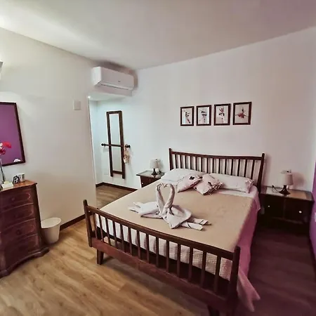 Arts And Music - Luxury Ancona