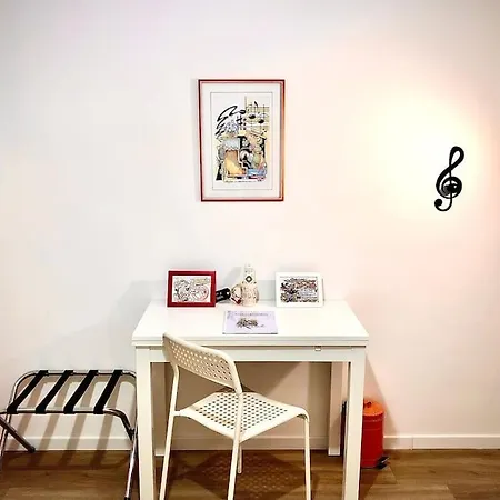 Arts And Music - Luxury *