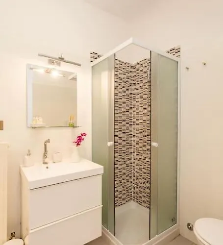 Arts And Music - Luxury * Ancona