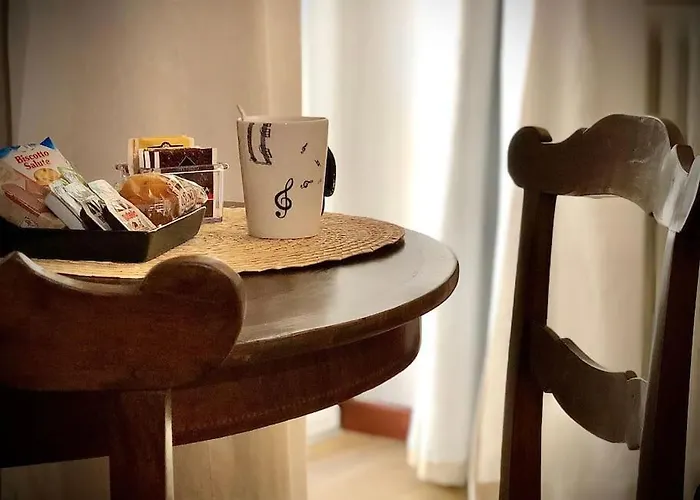 Arts And Music - Luxury Ancona