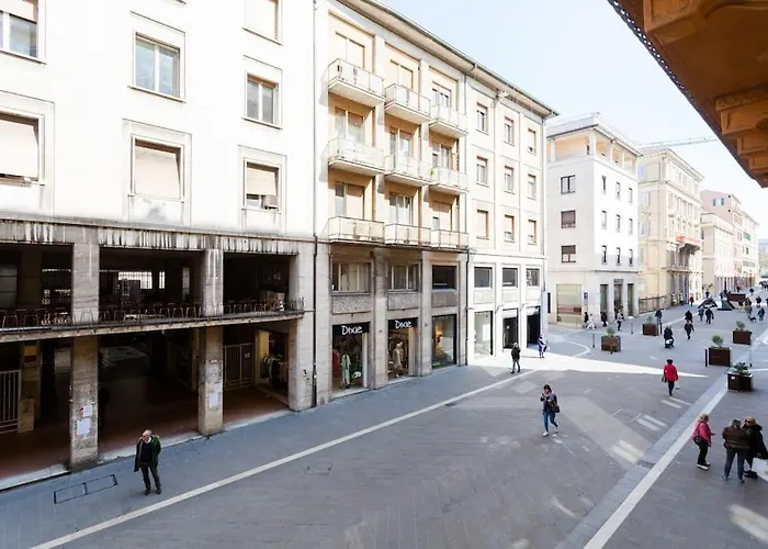 Arts And Music - Luxury Apartment